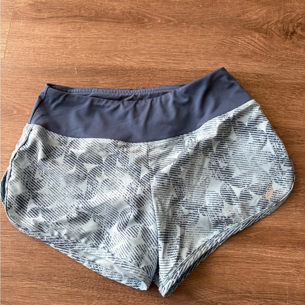 ASICS Gray Patterned Running Shorts